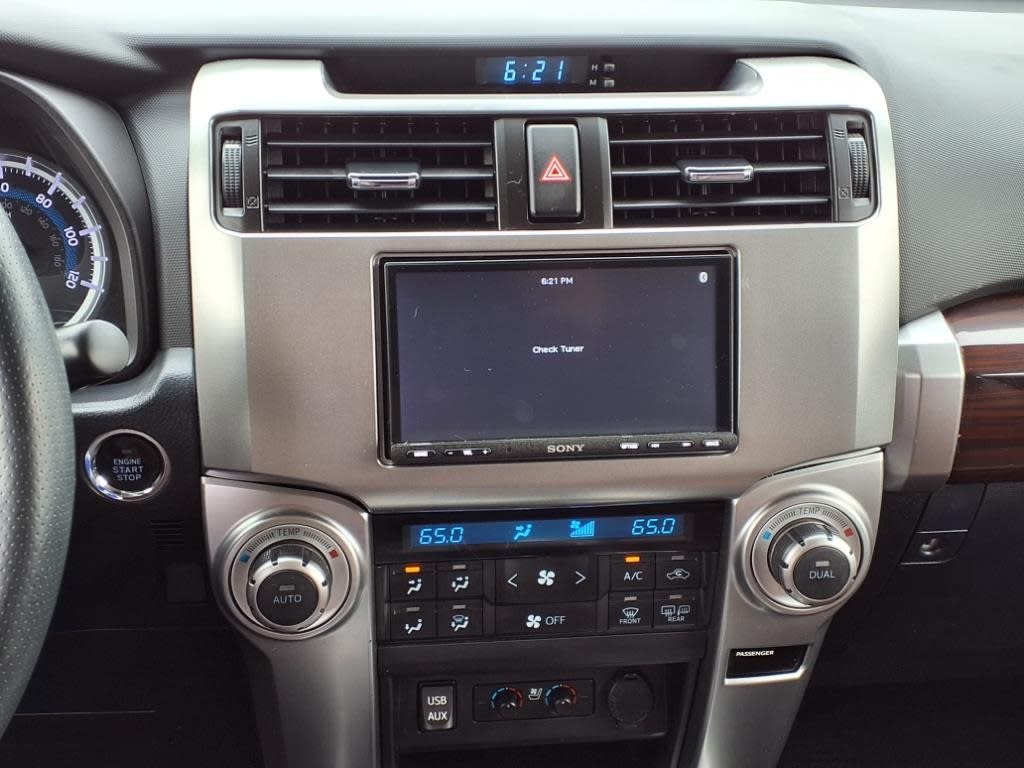 Thumbnail: 2017 Toyota 4Runner - 8