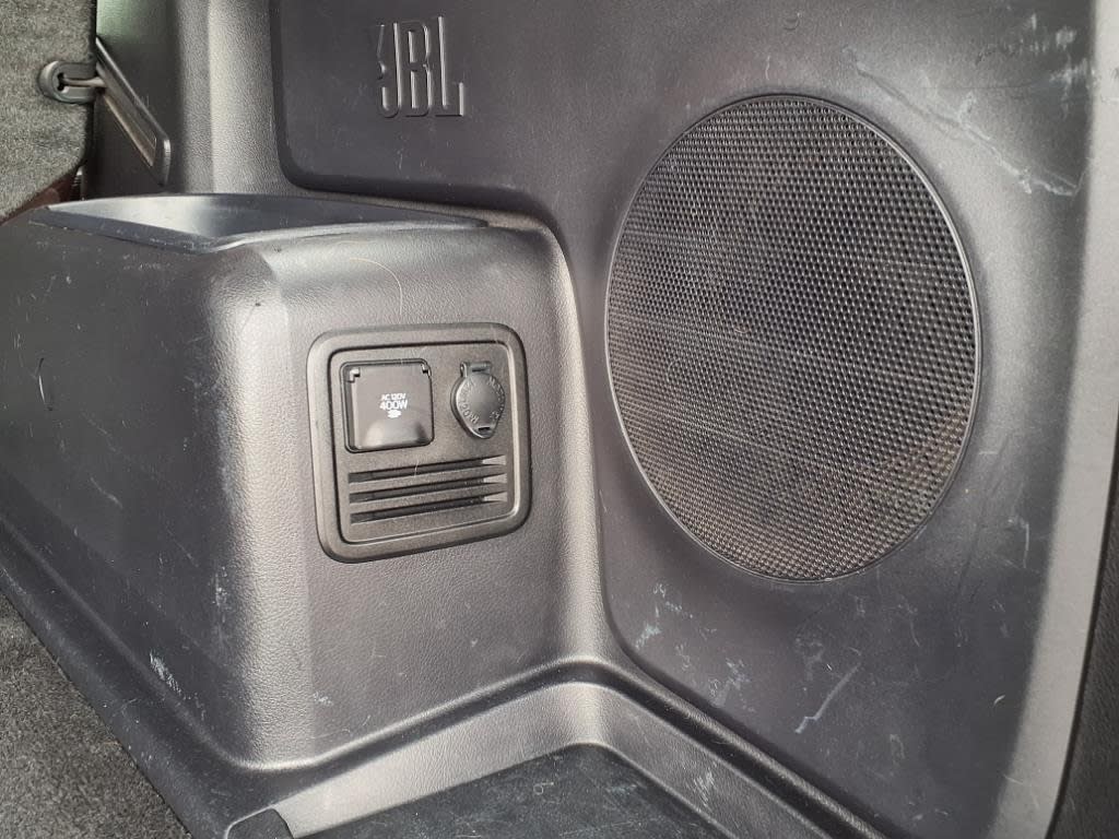 Thumbnail: 2017 Toyota 4Runner - 14