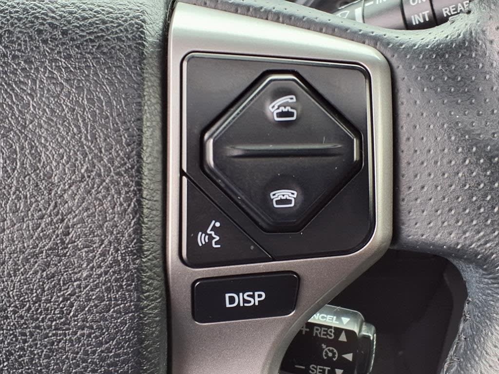 Thumbnail: 2017 Toyota 4Runner - 21