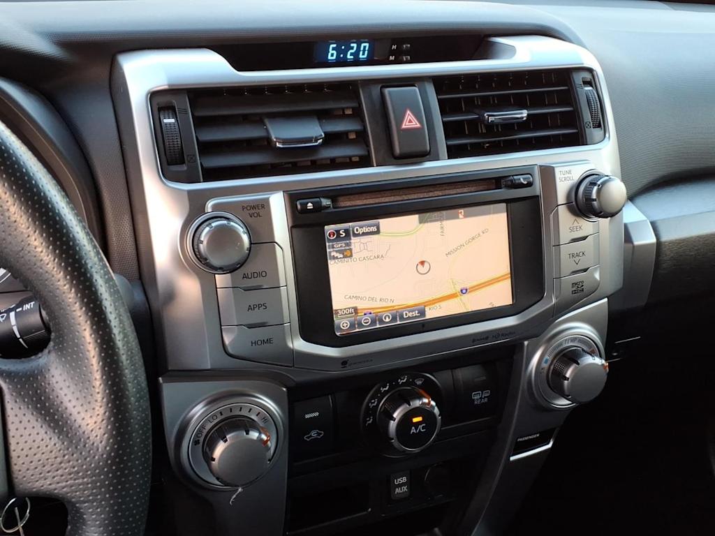 Thumbnail: 2016 Toyota 4Runner - 9
