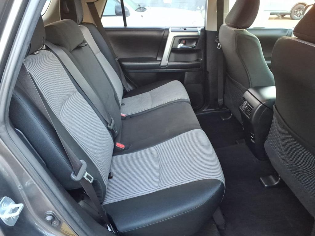 Thumbnail: 2016 Toyota 4Runner - 16