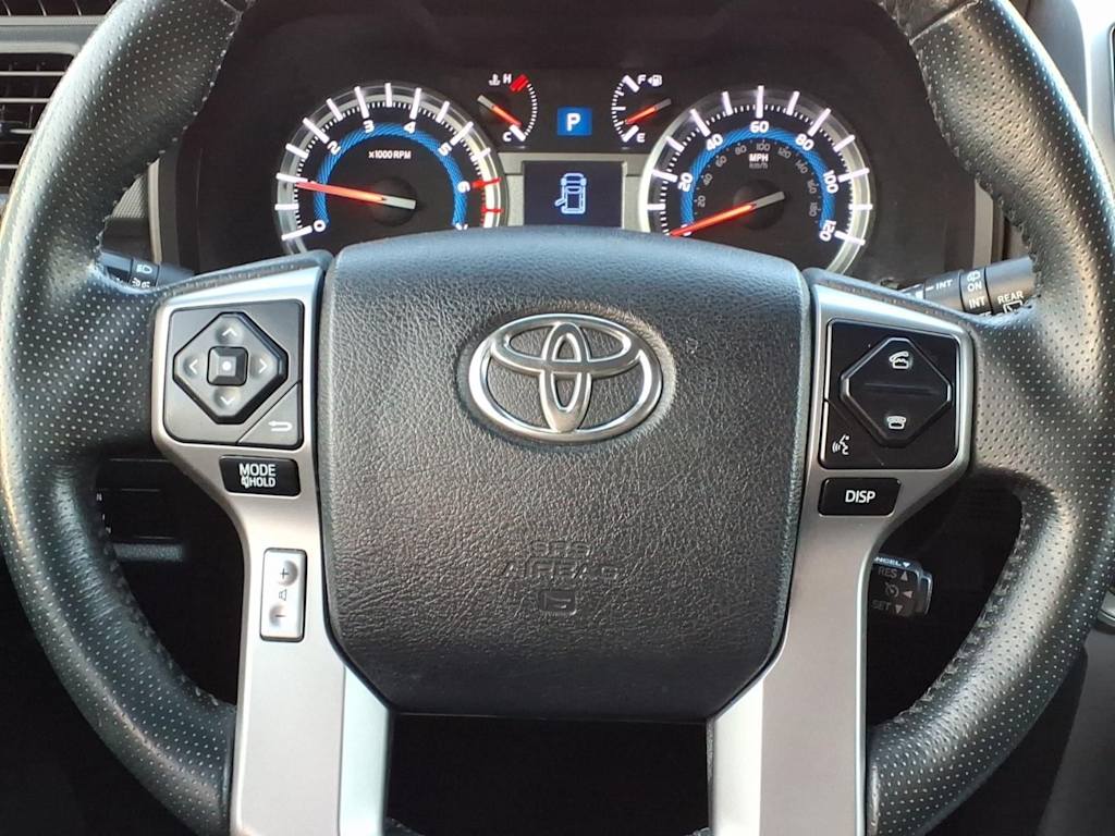 Thumbnail: 2016 Toyota 4Runner - 18