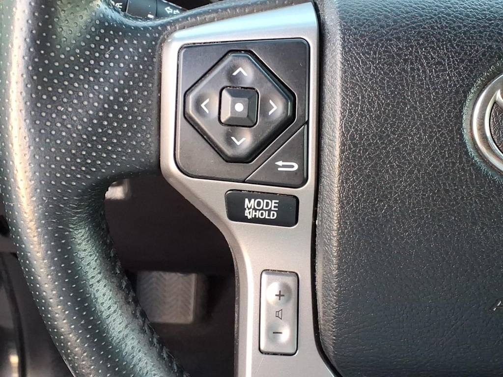 Thumbnail: 2016 Toyota 4Runner - 19