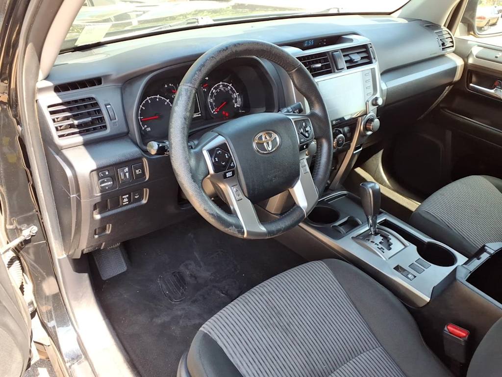 Thumbnail: 2022 Toyota 4Runner - 7