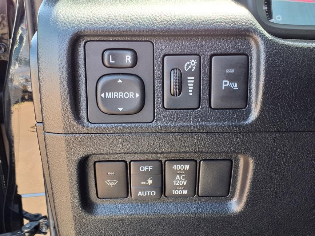 2014 Toyota 4Runner Limited 15
