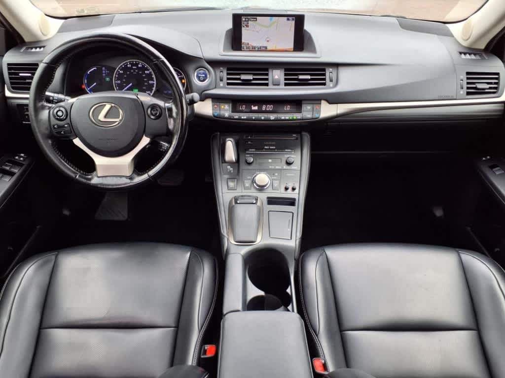 Thumbnail: 2017 Lexus CT - 2