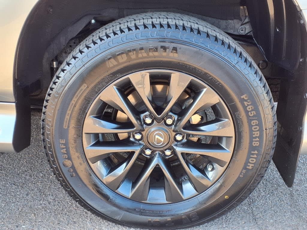 Thumbnail: 2021 Lexus GX - 6