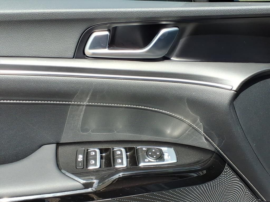 Thumbnail: 2025 Kia K5 - 18