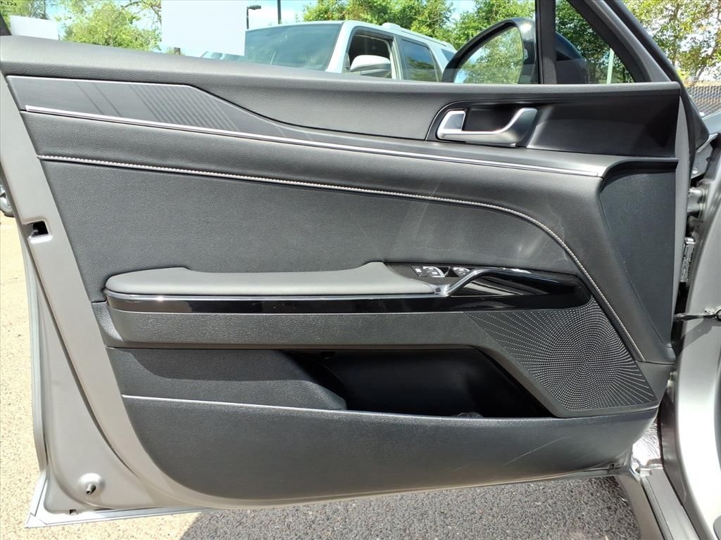 Thumbnail: 2025 Kia K5 - 17