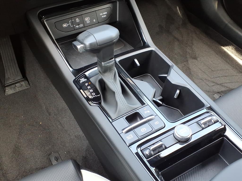 Thumbnail: 2025 Kia K5 - 10