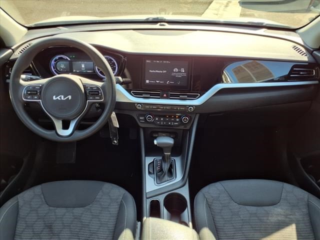 2022 Kia Niro LX 2