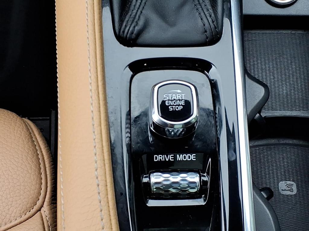 Thumbnail: 2018 Volvo S90 - 24