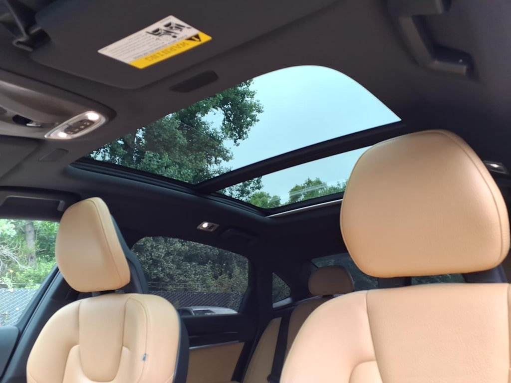 Thumbnail: 2018 Volvo S90 - 19