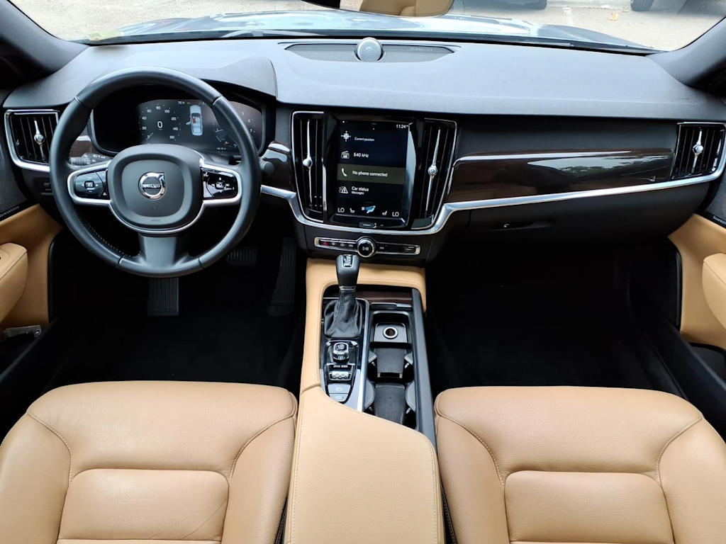 Thumbnail: 2018 Volvo S90 - 2