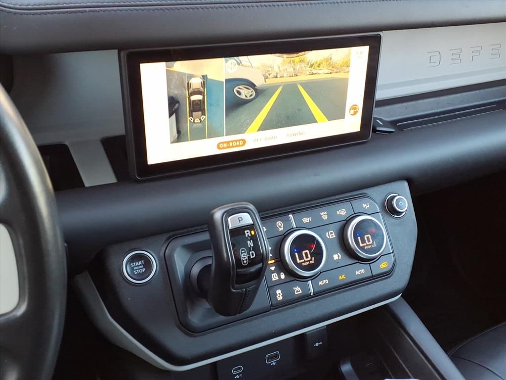 Thumbnail: 2020 Land Rover Defender - 22