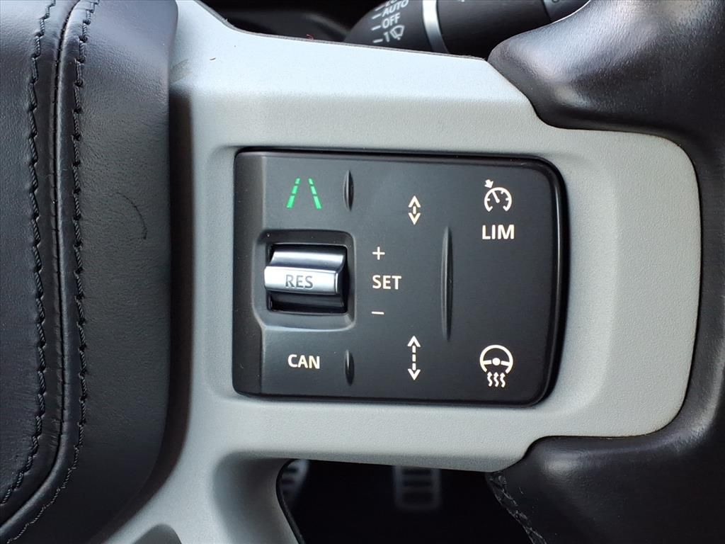 Thumbnail: 2020 Land Rover Defender - 21