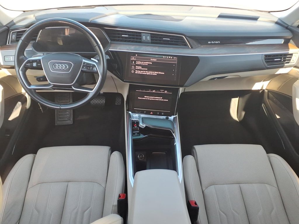 Thumbnail: 2019 Audi e-tron - 2