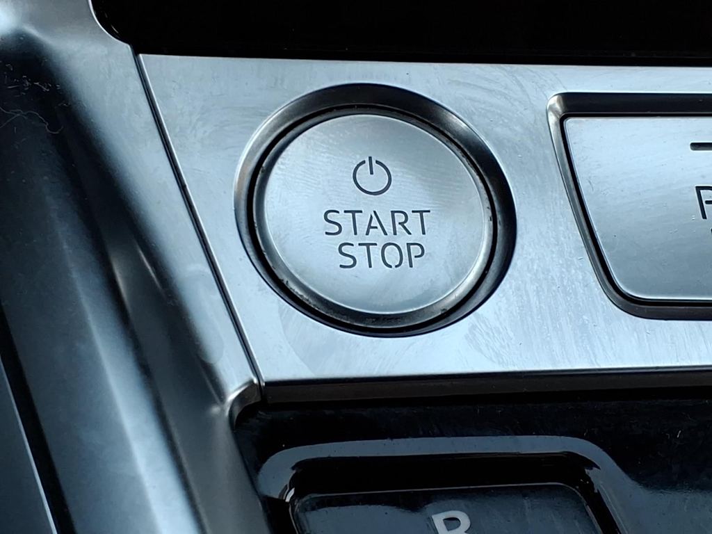 Thumbnail: 2019 Audi e-tron - 24