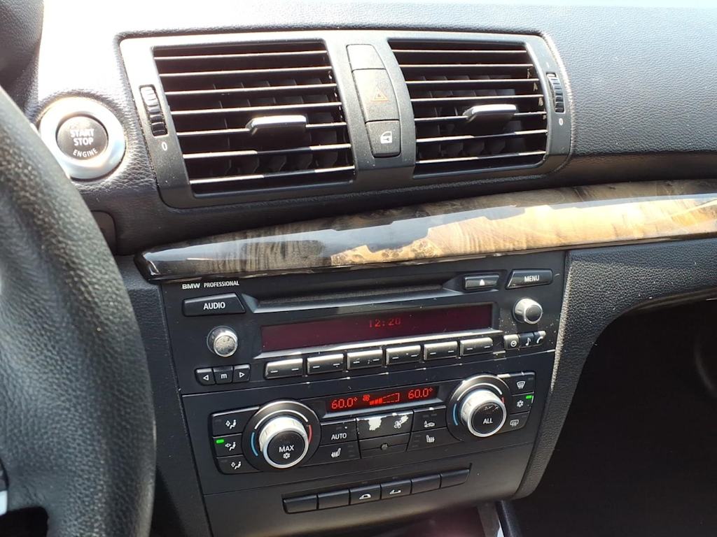 Thumbnail: 2011 BMW 1 Series - 9