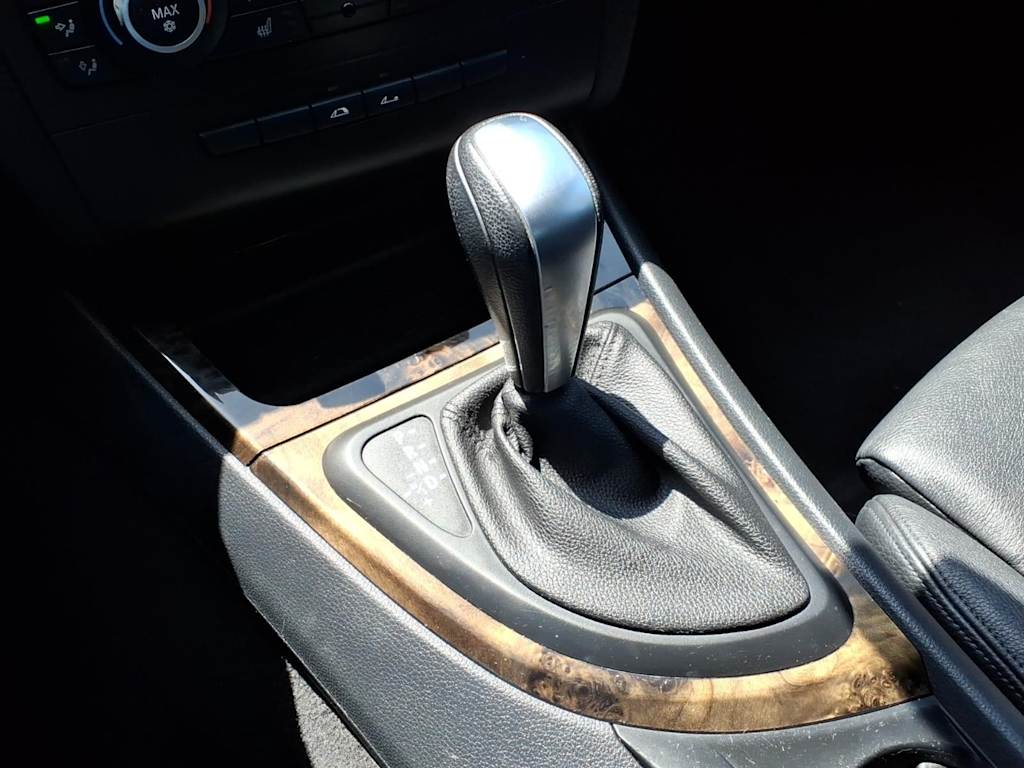 Thumbnail: 2011 BMW 1 Series - 10