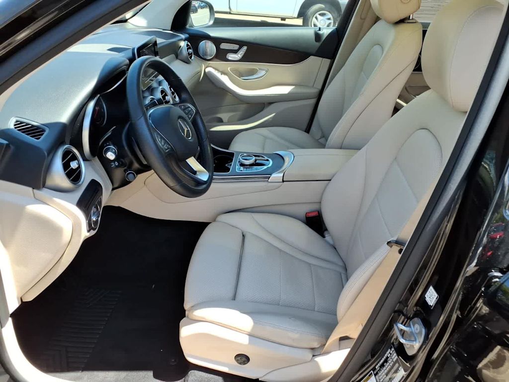 Thumbnail: 2019 Mercedes-Benz GLC - 7