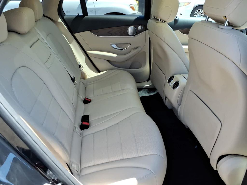 Thumbnail: 2019 Mercedes-Benz GLC - 17