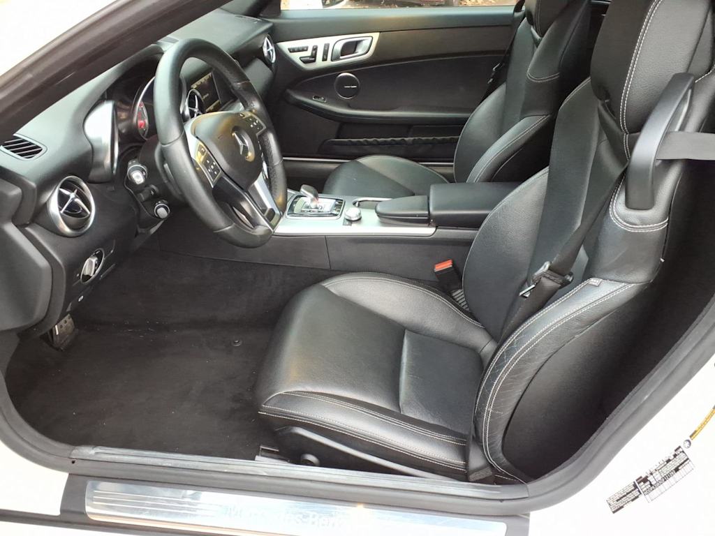 Thumbnail: 2016 Mercedes-Benz SLK - 8