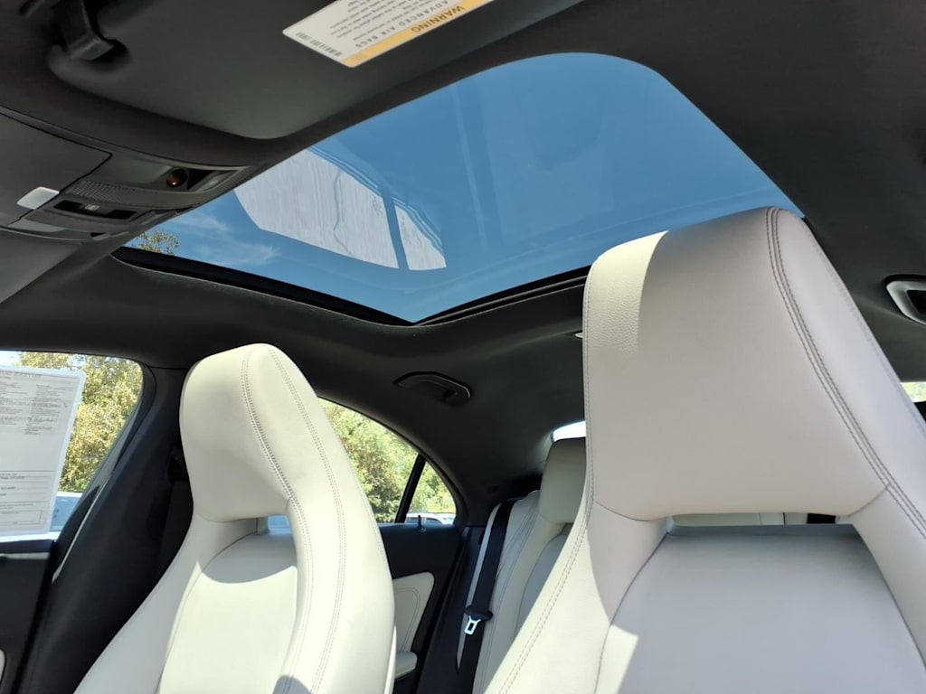 Thumbnail: 2016 Mercedes-Benz CLA - 19