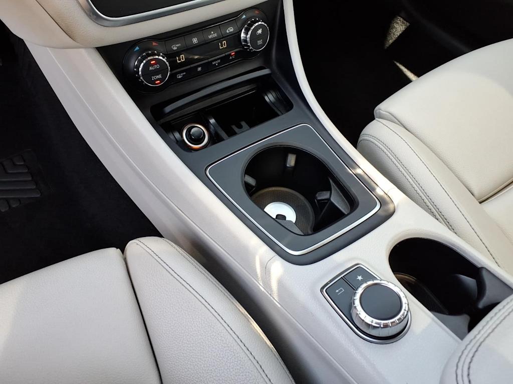 Thumbnail: 2016 Mercedes-Benz CLA - 11
