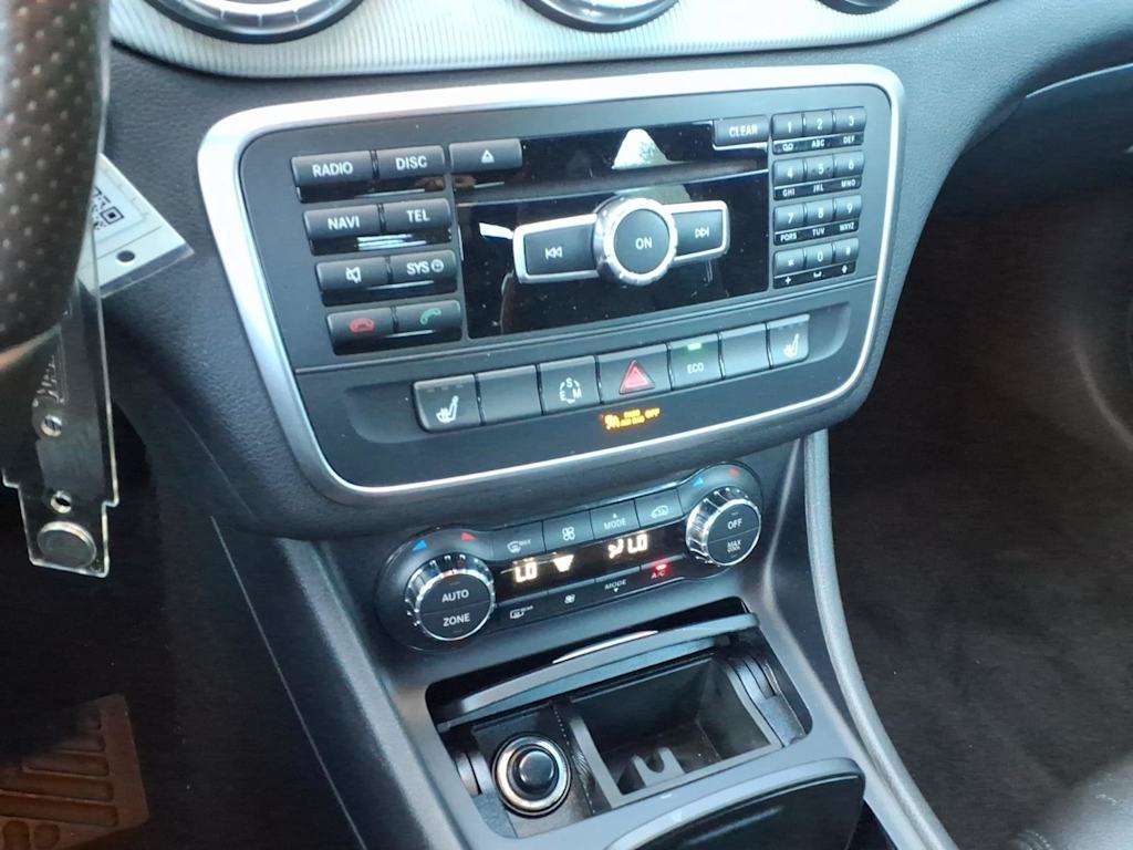 Thumbnail: 2014 Mercedes-Benz CLA - 23