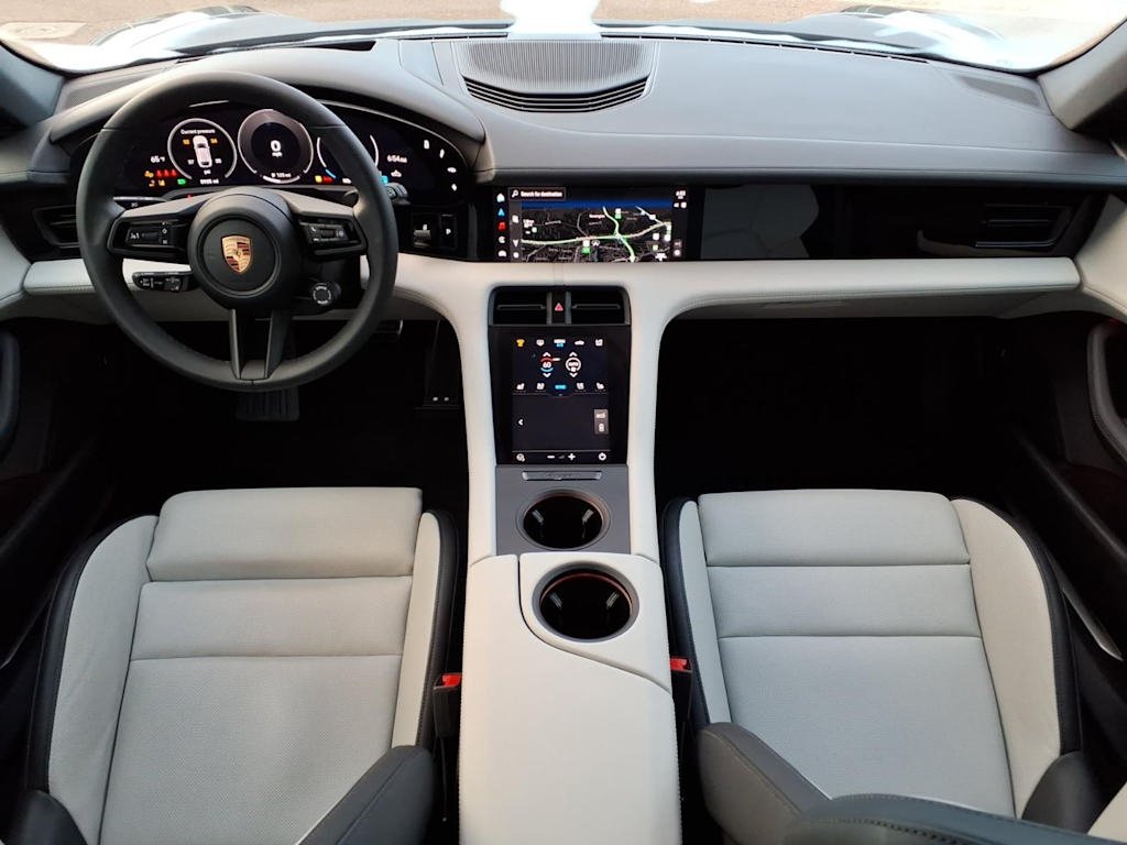 Thumbnail: 2025 Porsche Taycan - 2