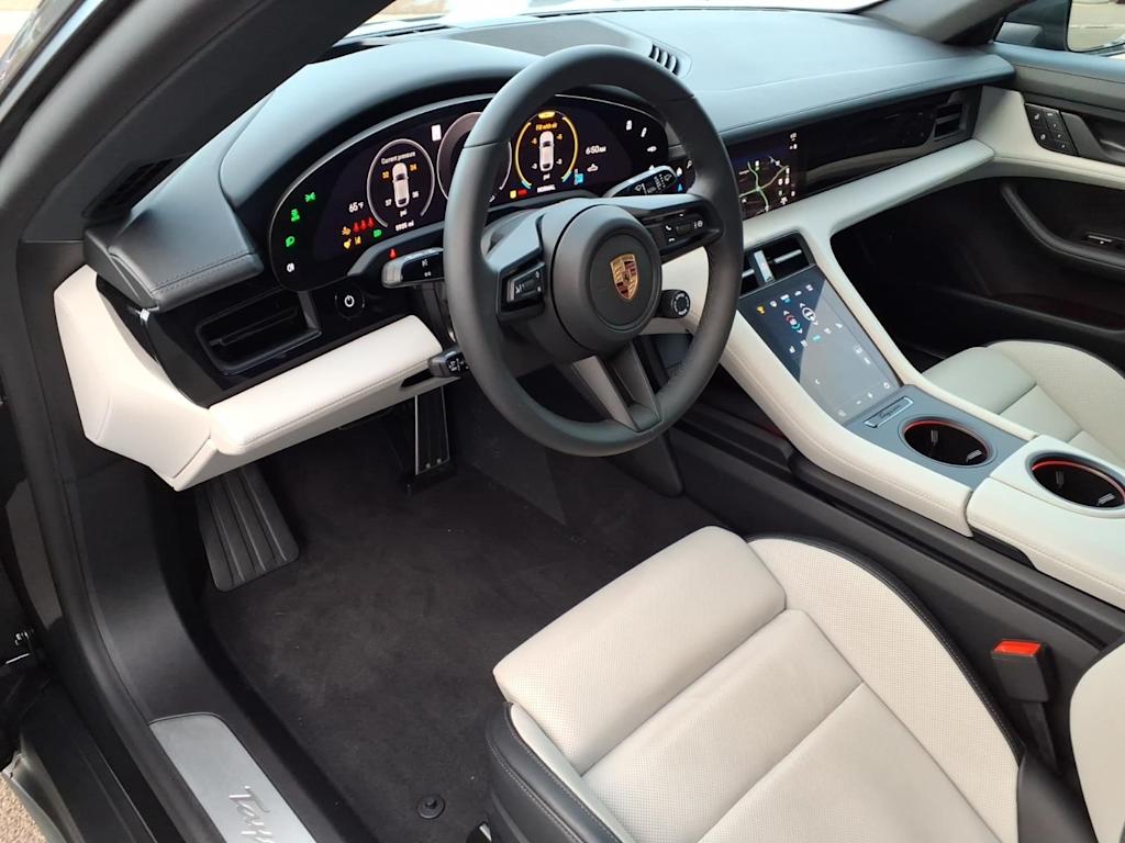 Thumbnail: 2025 Porsche Taycan - 6