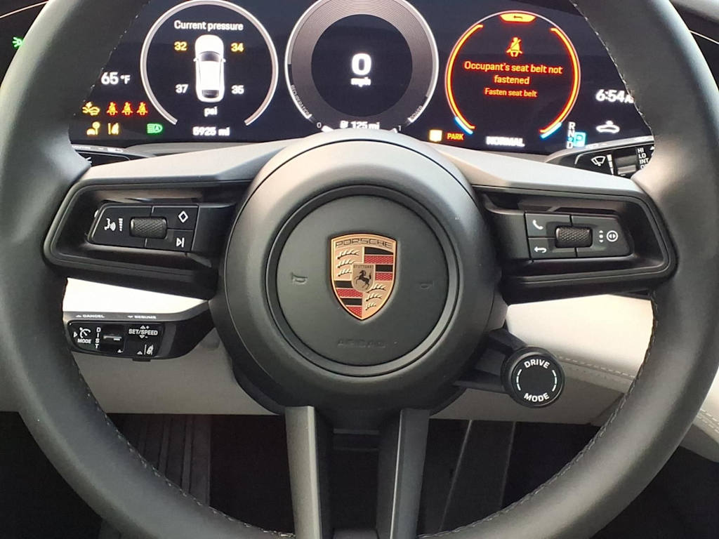 Thumbnail: 2025 Porsche Taycan - 20