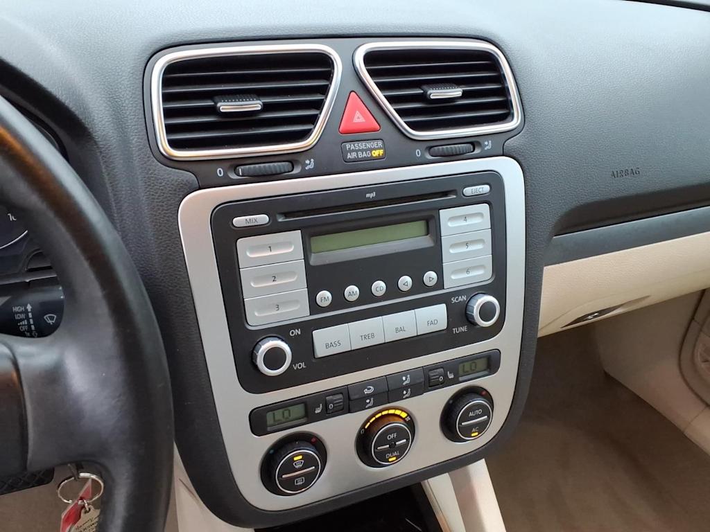 Thumbnail: 2008 Volkswagen Eos - 23