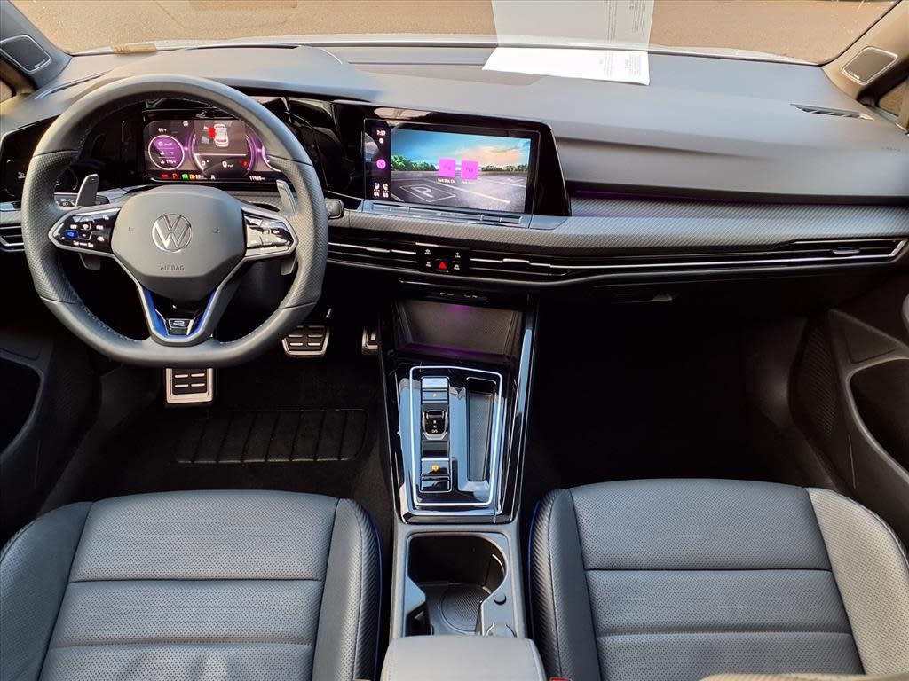 Thumbnail: 2024 Volkswagen Golf - 2