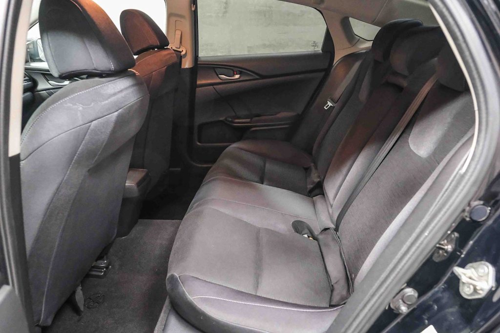 Thumbnail: 2019 Honda Insight - 10