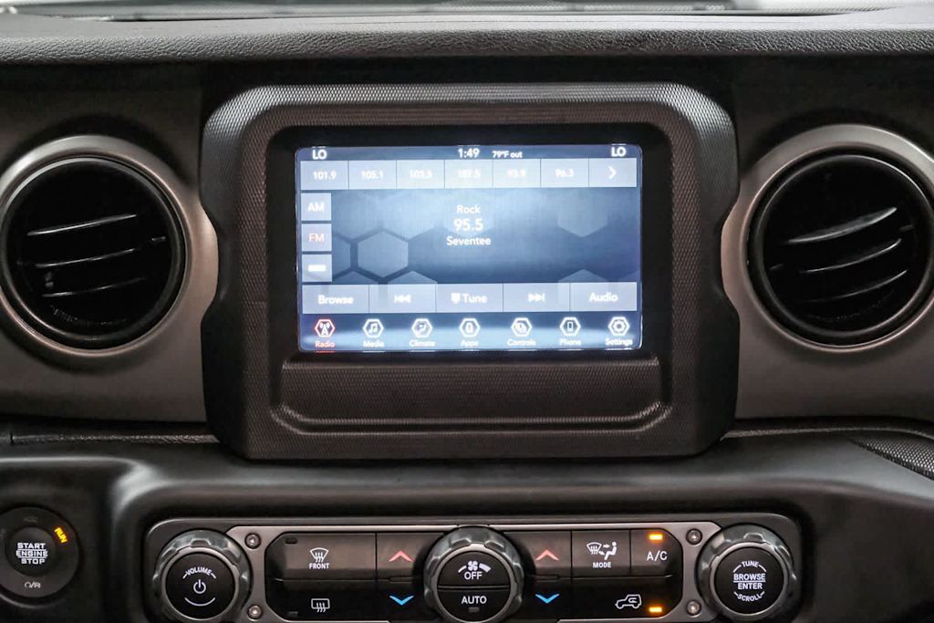 Thumbnail: 2021 Jeep Gladiator - 23