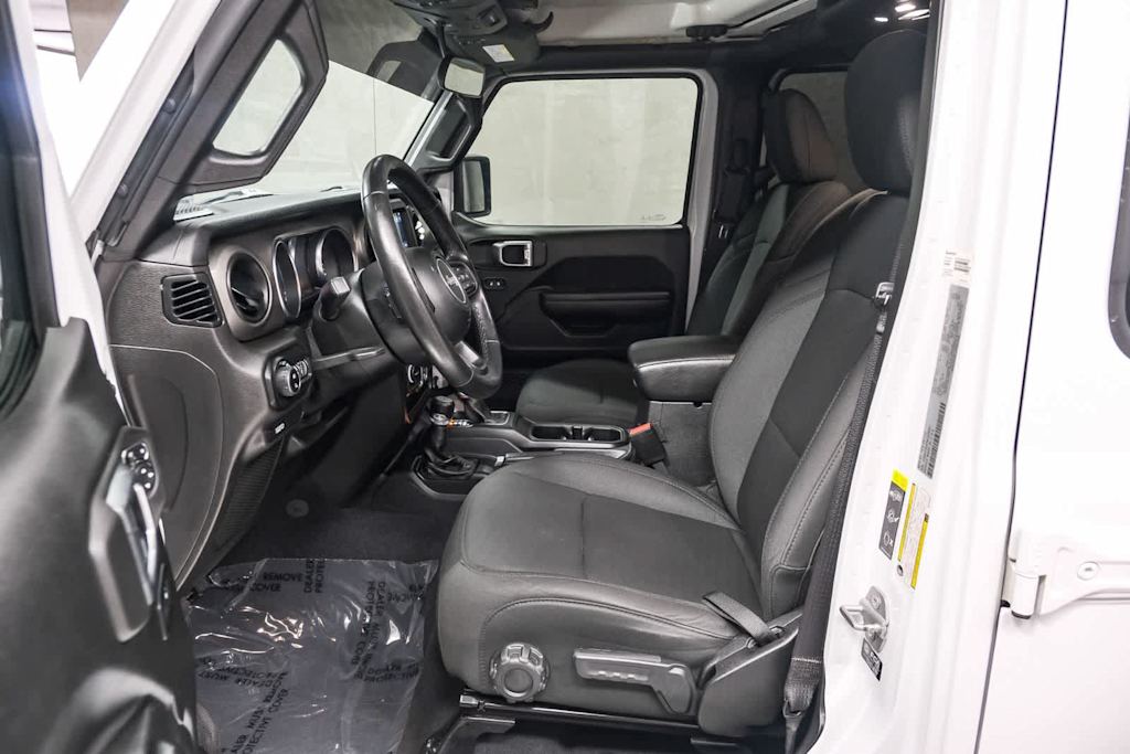 Thumbnail: 2021 Jeep Gladiator - 10