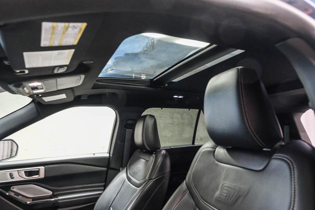Thumbnail: 2021 Ford Explorer - 34