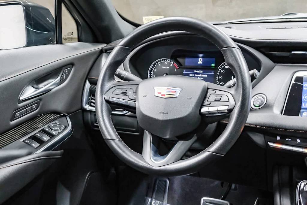 Thumbnail: 2023 Cadillac XT4 - 10