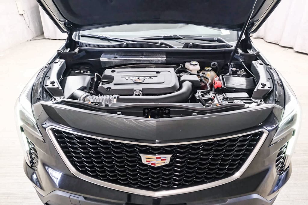 Thumbnail: 2023 Cadillac XT4 - 9