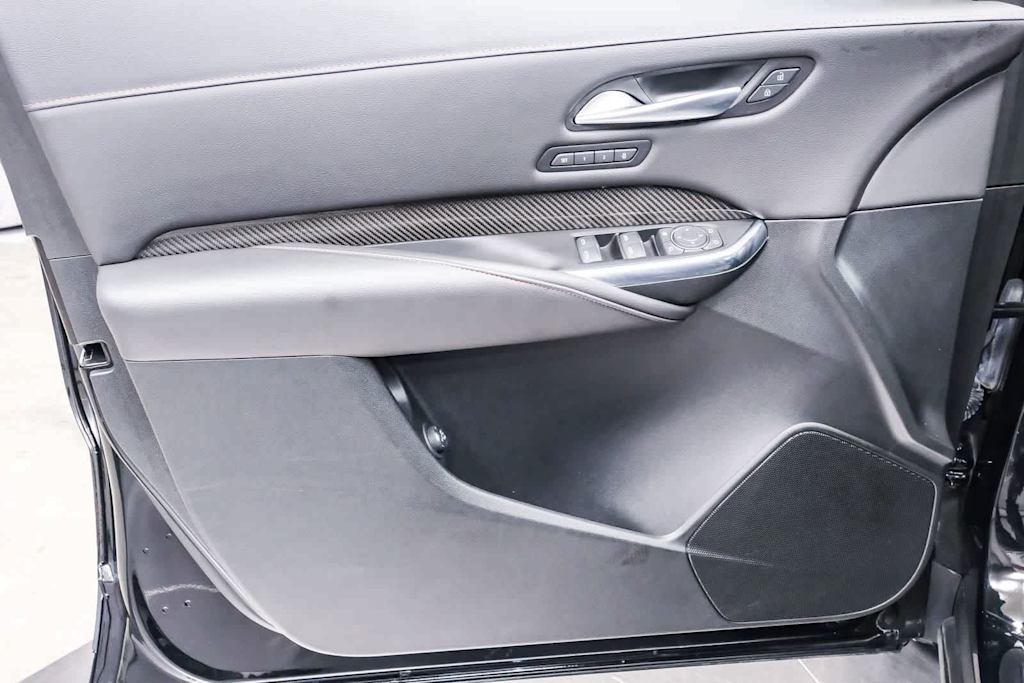 Thumbnail: 2023 Cadillac XT4 - 29