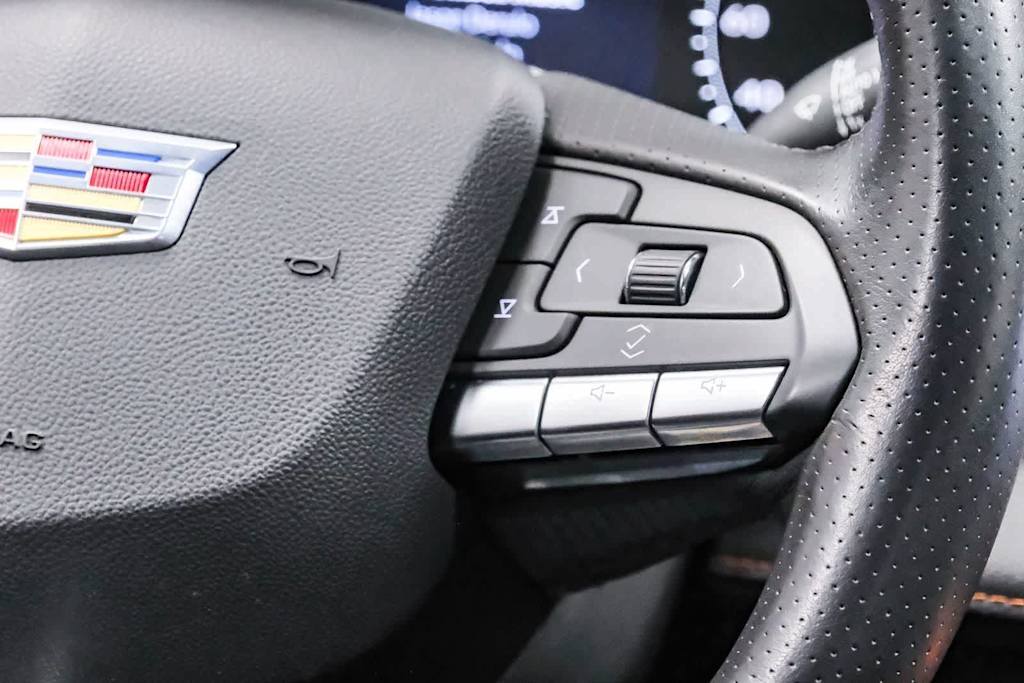 Thumbnail: 2023 Cadillac XT4 - 26