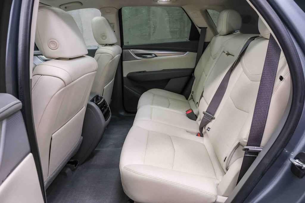 Thumbnail: 2022 Cadillac XT5 - 13