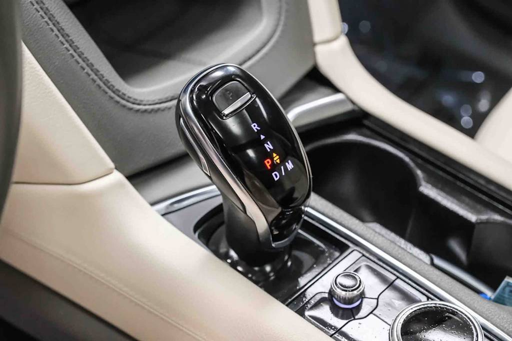 Thumbnail: 2022 Cadillac XT5 - 15