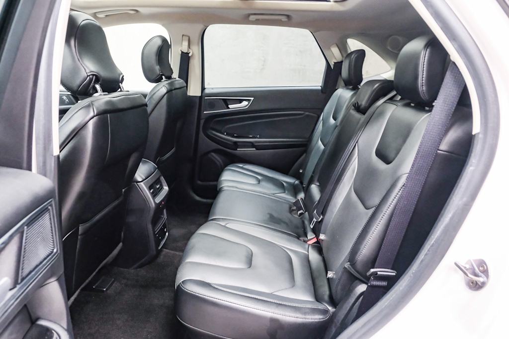 Thumbnail: 2019 Ford Edge - 12