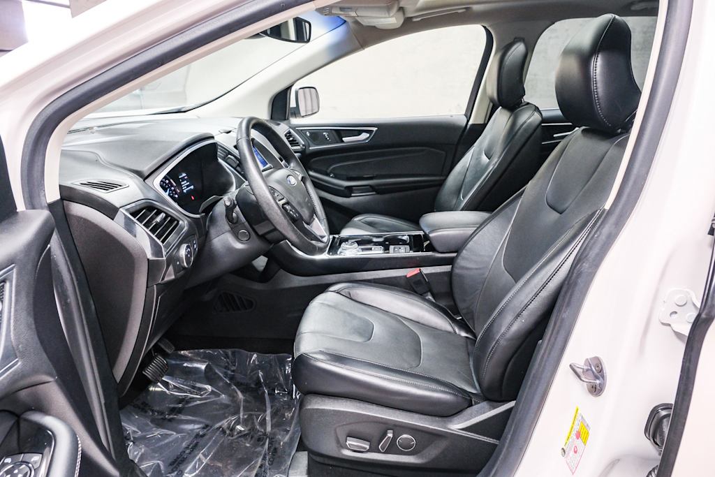 Thumbnail: 2019 Ford Edge - 11