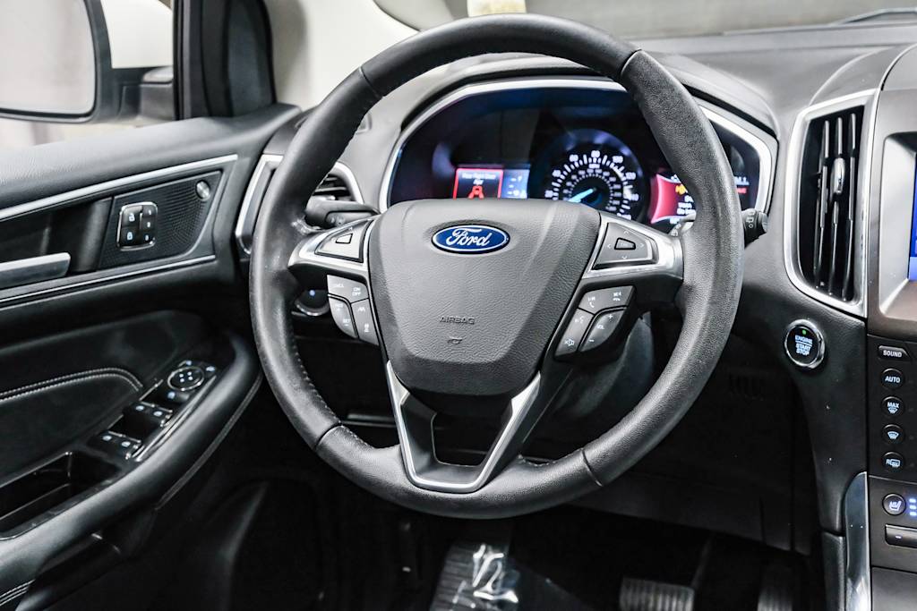 Thumbnail: 2019 Ford Edge - 9