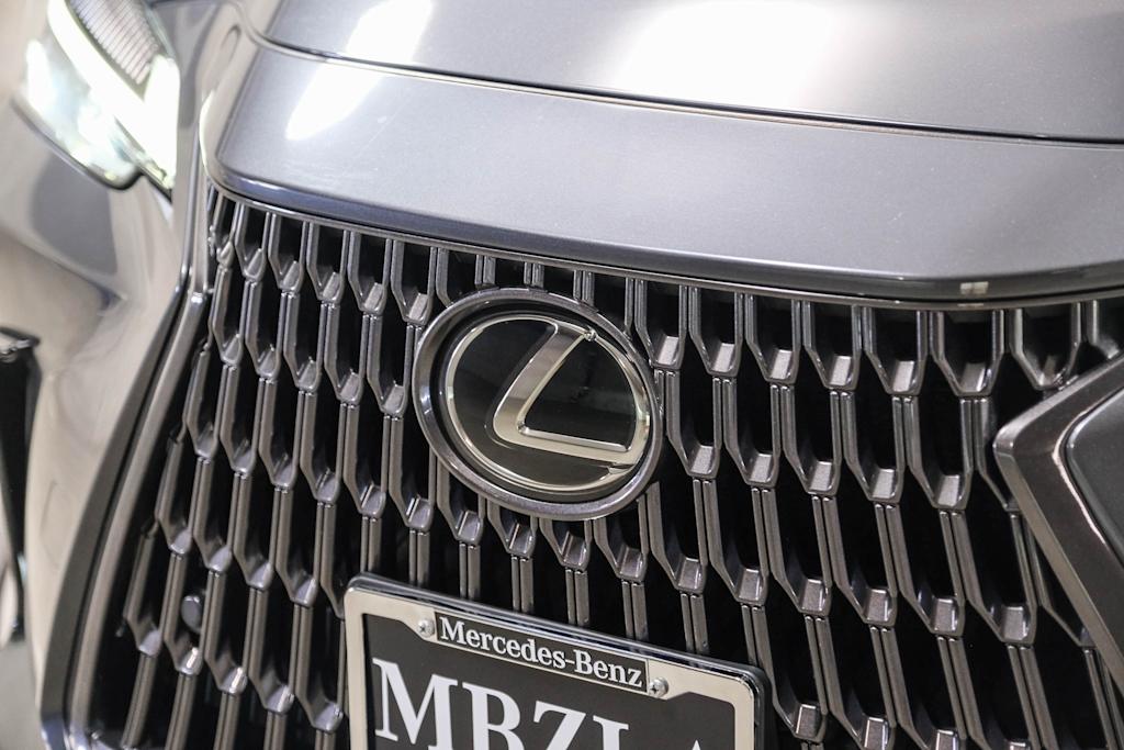 Thumbnail: 2024 Lexus ES - 23