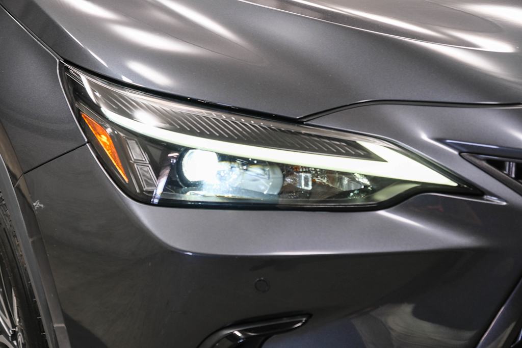 Thumbnail: 2024 Lexus ES - 24
